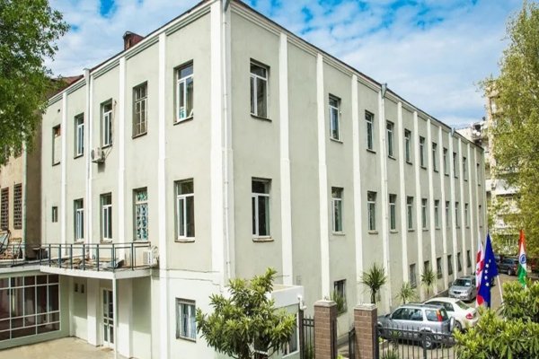 Geomedi Medical University